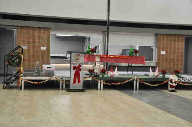 8 chritmas25